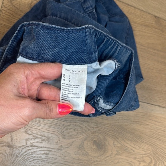 American Eagle High Waisted Soft Women's Blue Chambray Shorts - Picture 5 of 10